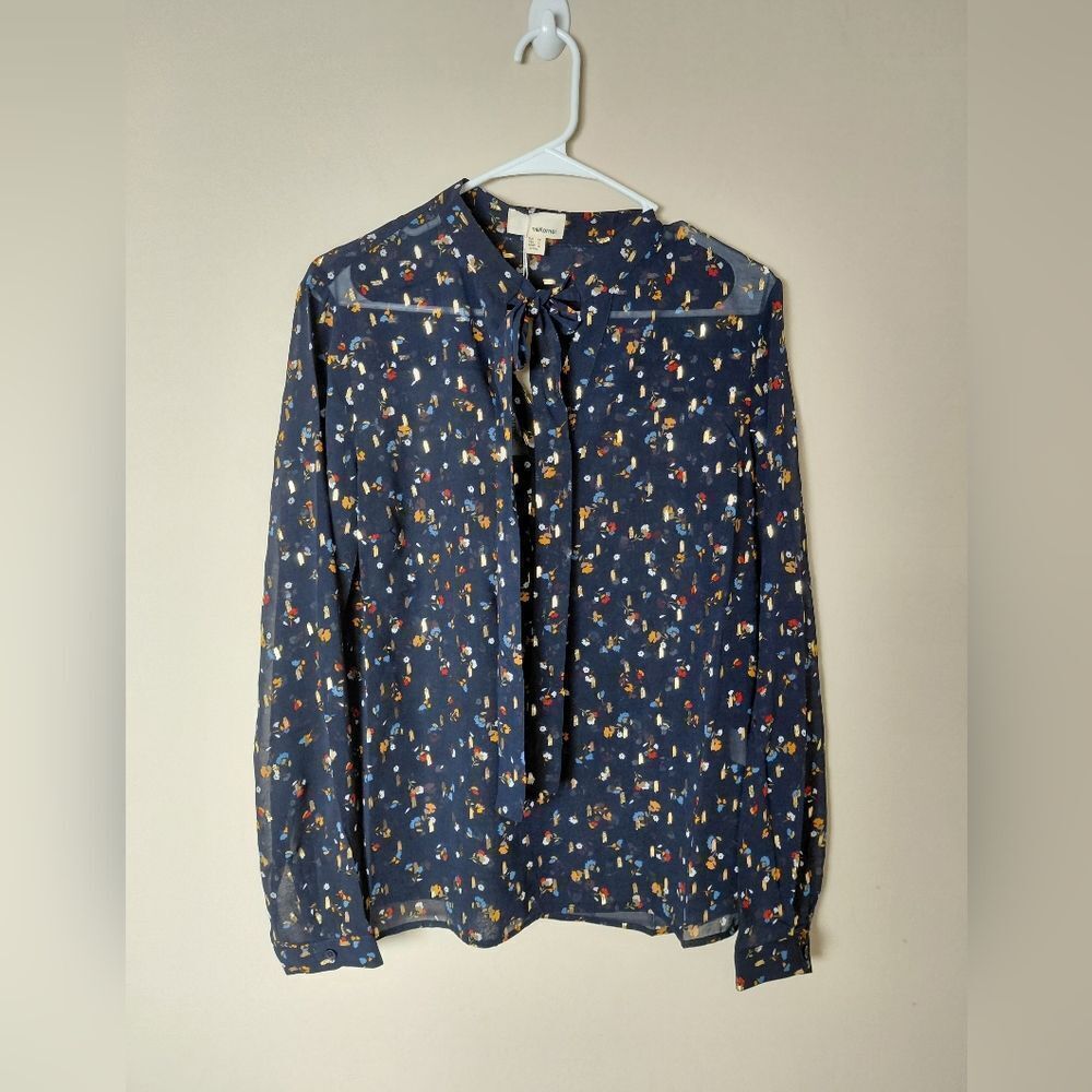 THE KORNER Long Sleeve Sheer Blouse TIE AT NECK BUTTON Gold Metallic Detail